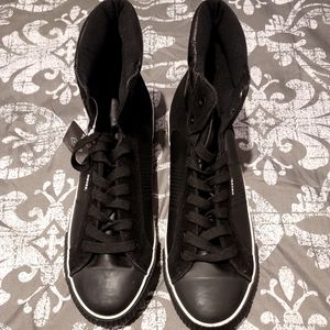 Mens High Top Sneaker